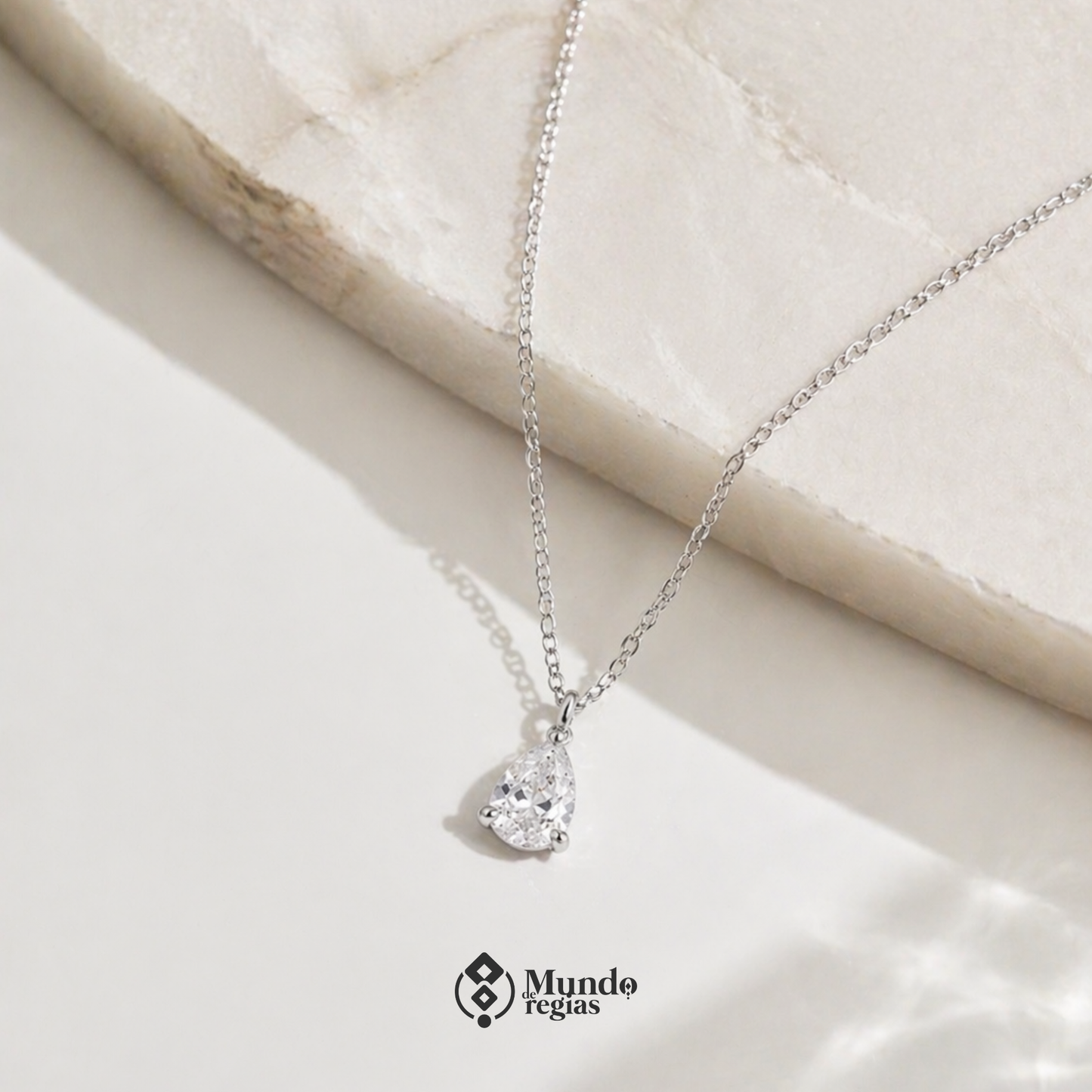Collar Gota de Luz